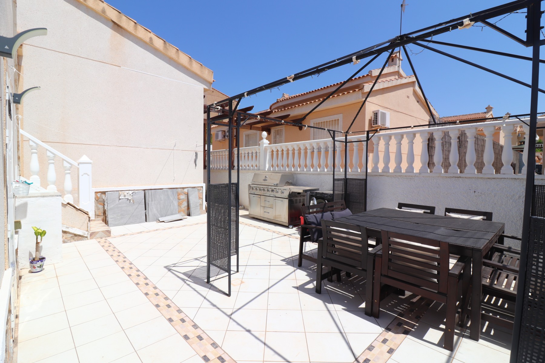 4 Bedroom Property in Benimar