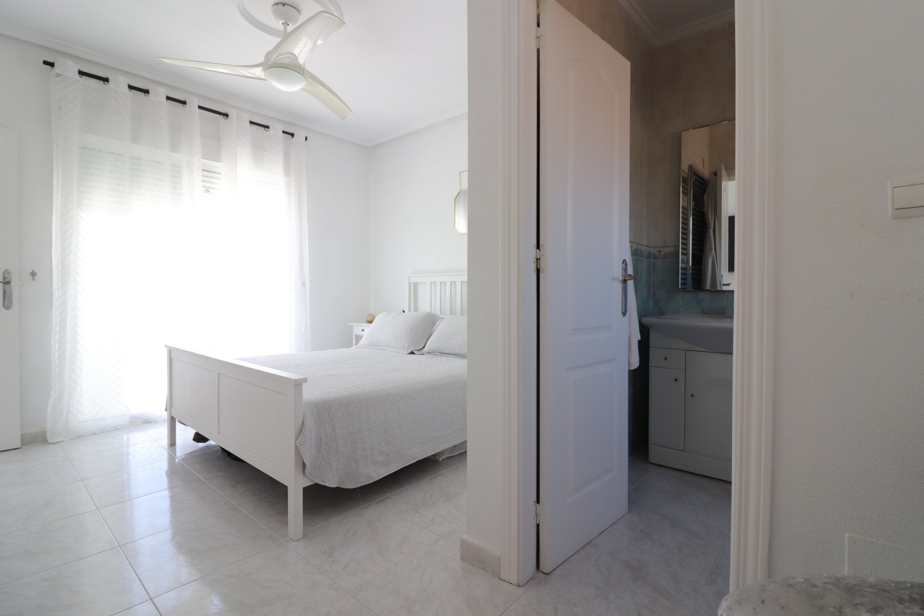 4 Bedroom Property in Benimar