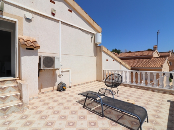 4 Bedroom Property in Benimar
