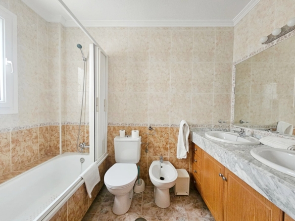 2 Bedroom Property in Orihuela Costa