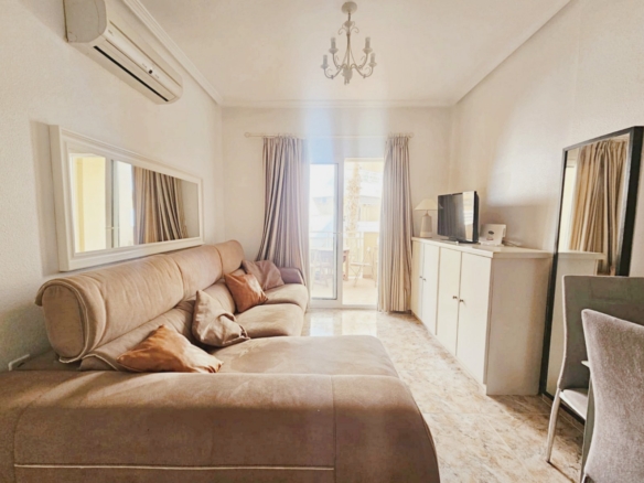 2 Bedroom Property in Orihuela Costa