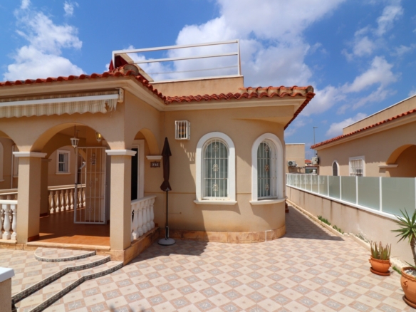 3 Bedroom Property in Algorfa