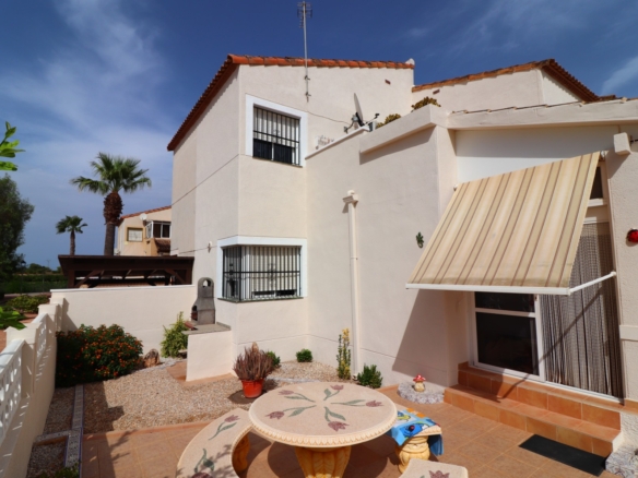 2 Bedroom Property in Algorfa