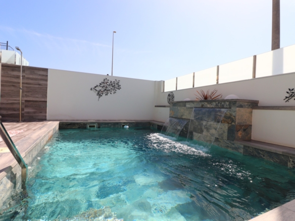 3 Bedroom Property in Daya Vieja