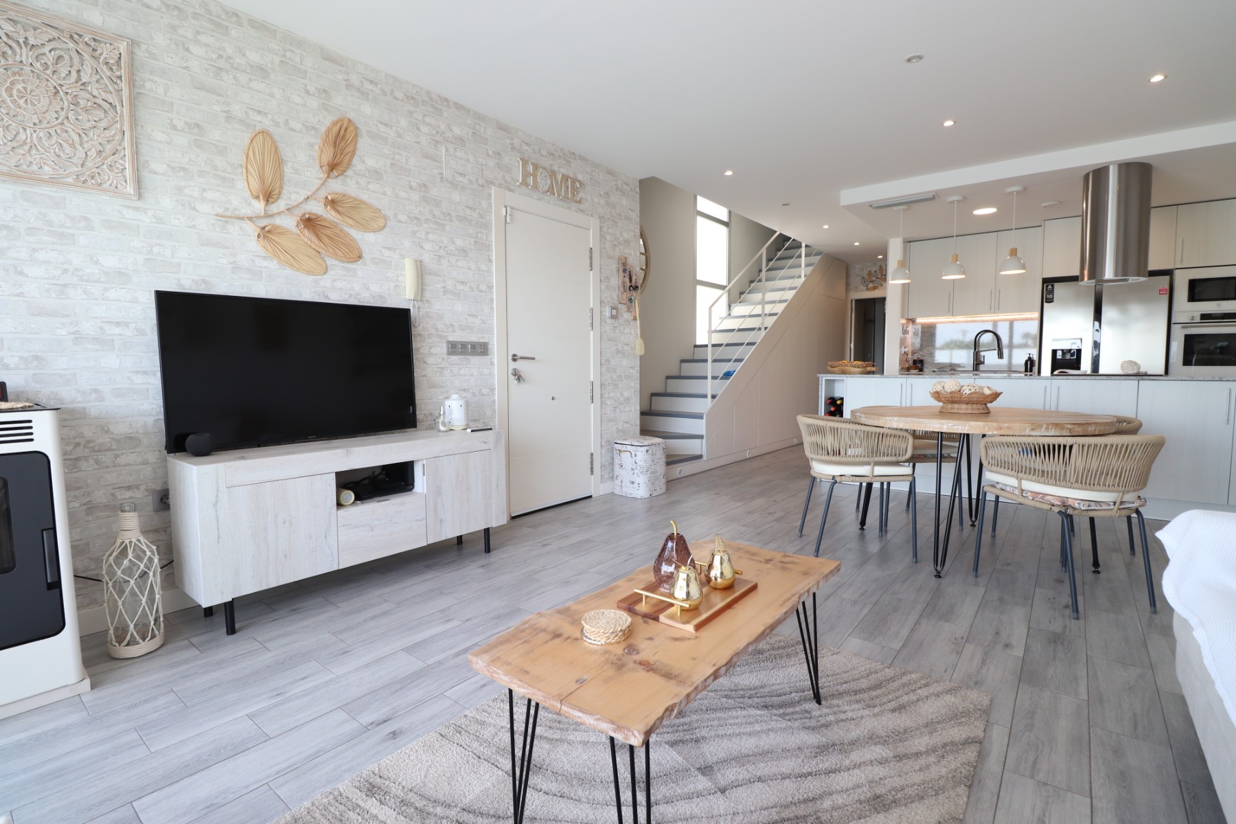 3 Bedroom Property in Daya Vieja