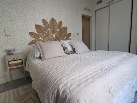 3 Bedroom Property in Daya Vieja