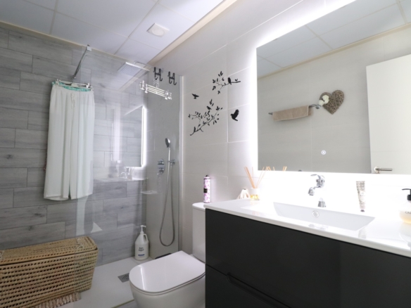 3 Bedroom Property in Daya Vieja