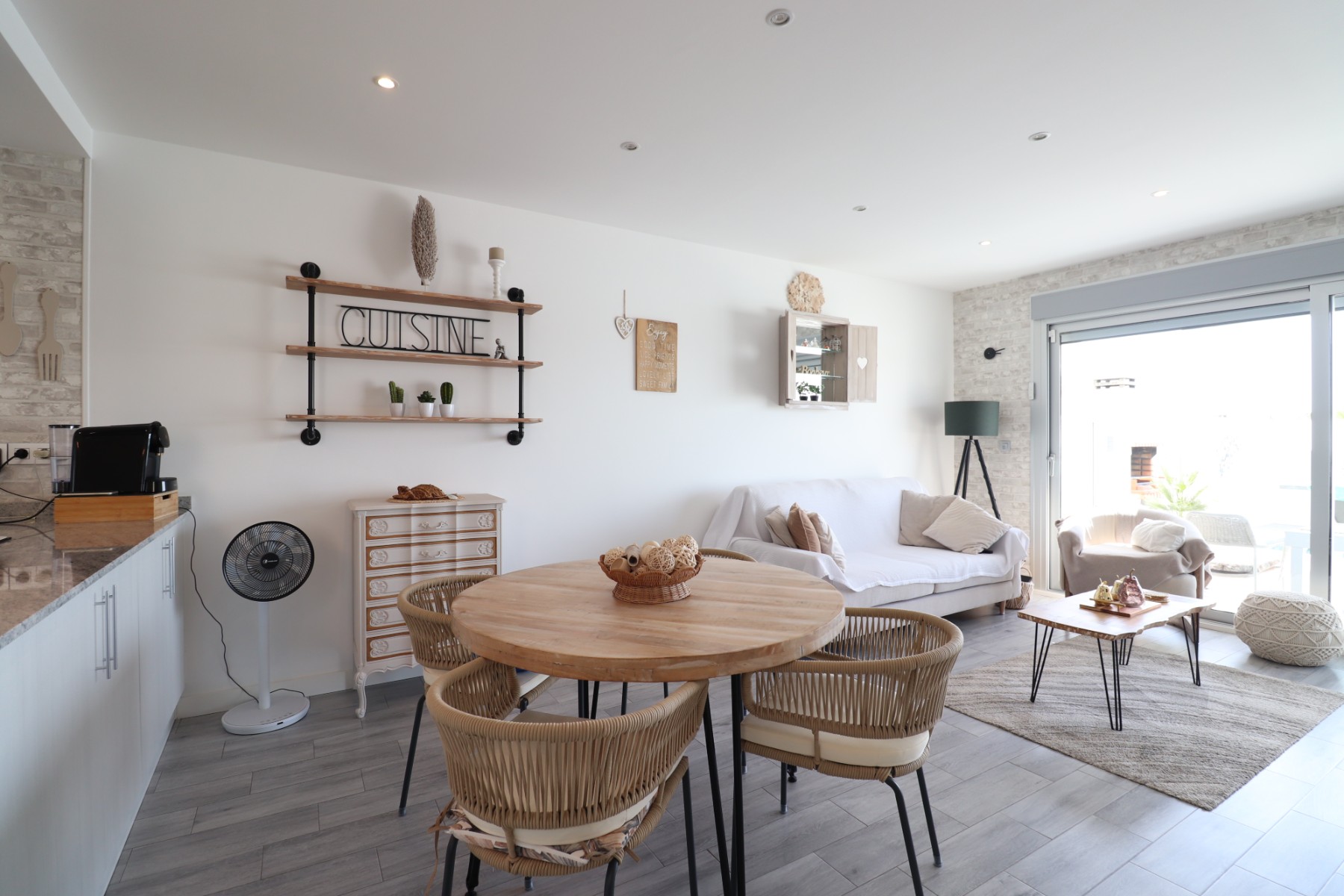 3 Bedroom Property in Daya Vieja