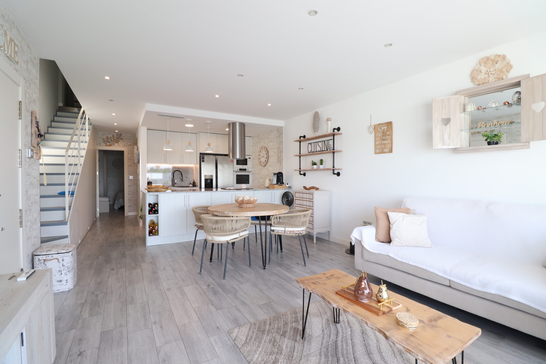 3 Bedroom Property in Daya Vieja