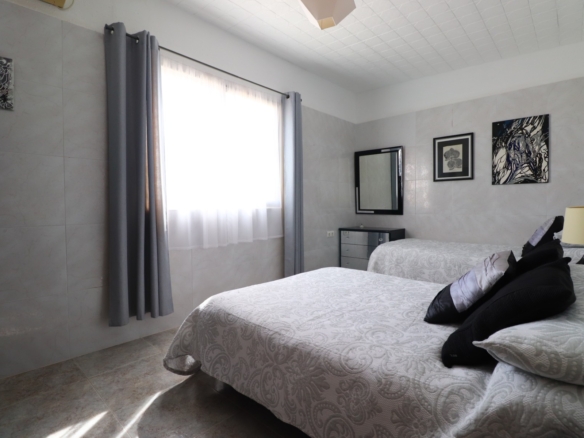 6 Bedroom Property in Crevillente