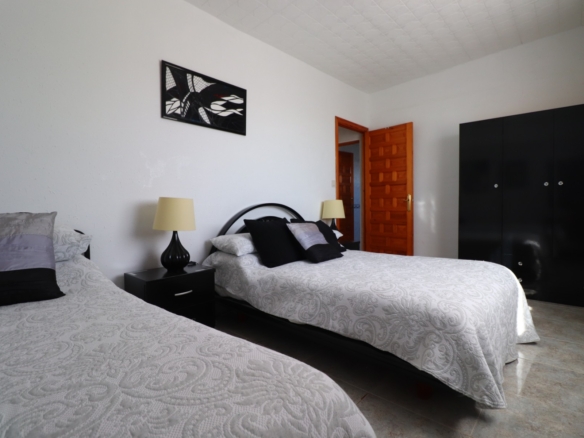 6 Bedroom Property in Crevillente