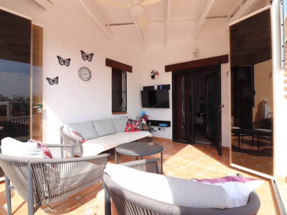 3 Bedroom Property in Daya Vieja