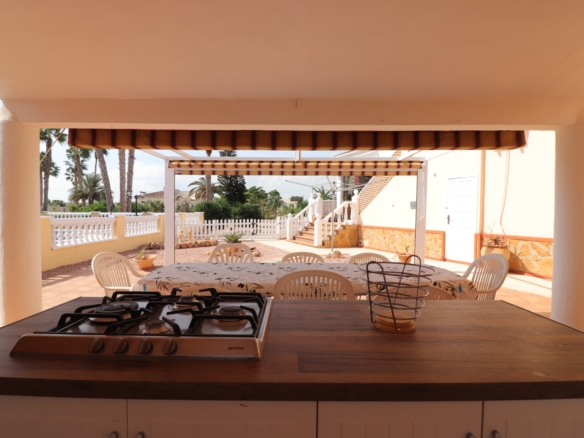 3 Bedroom Property in Daya Vieja