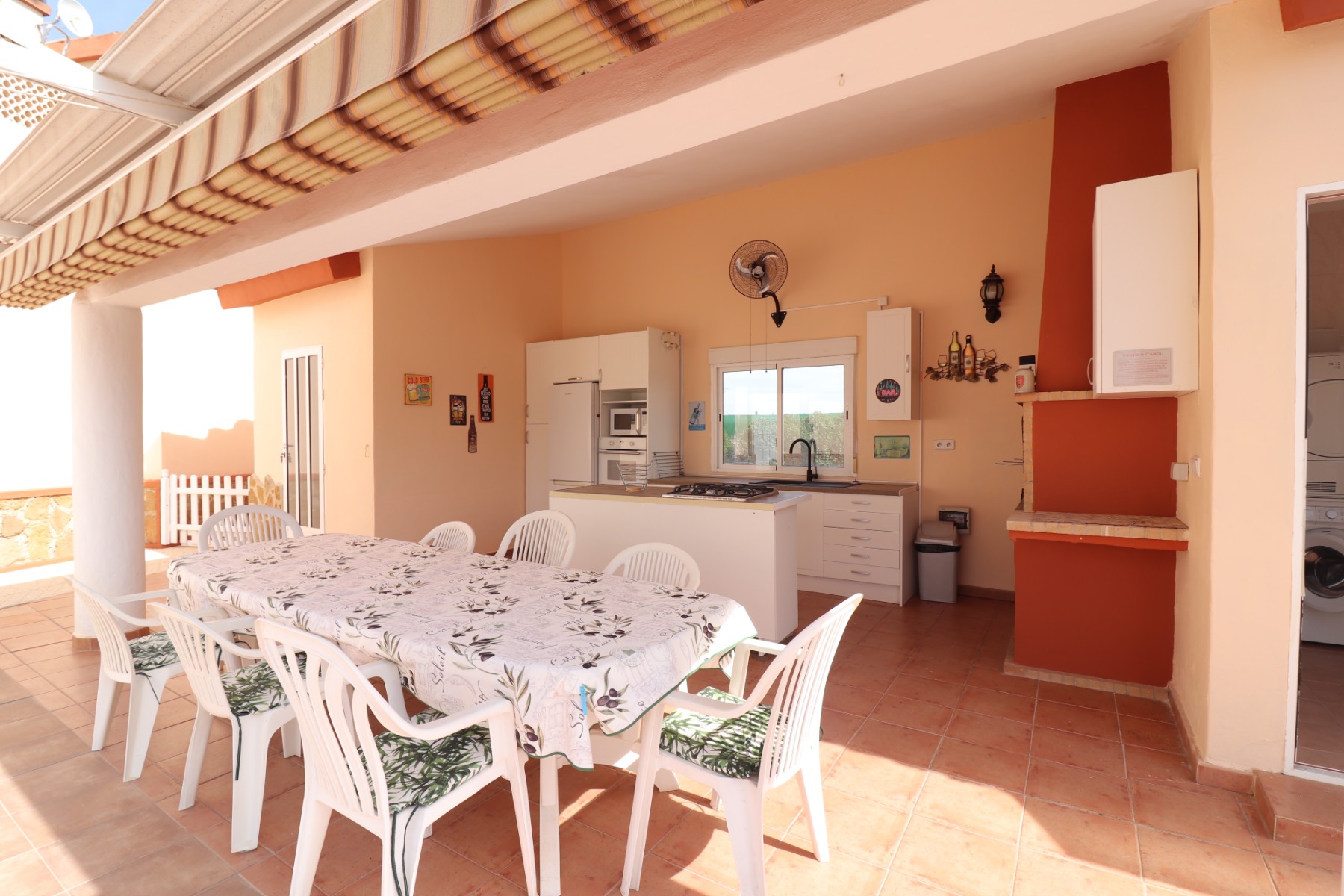 3 Bedroom Property in Daya Vieja