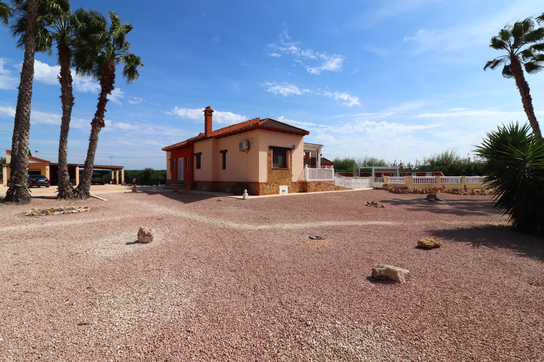 3 Bedroom Property in Daya Vieja