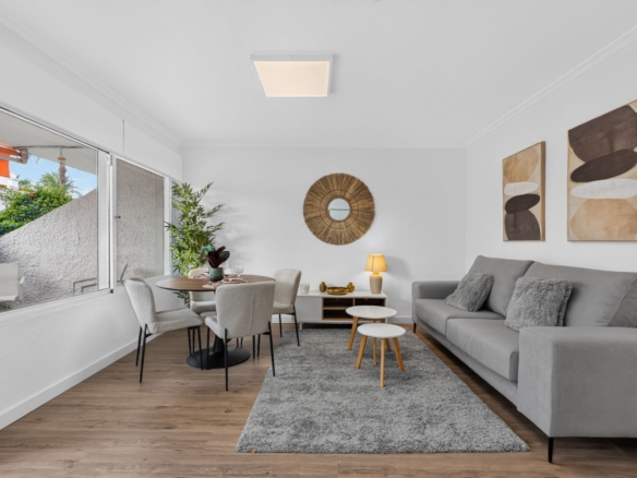 2 Bedroom Property in Orihuela Costa
