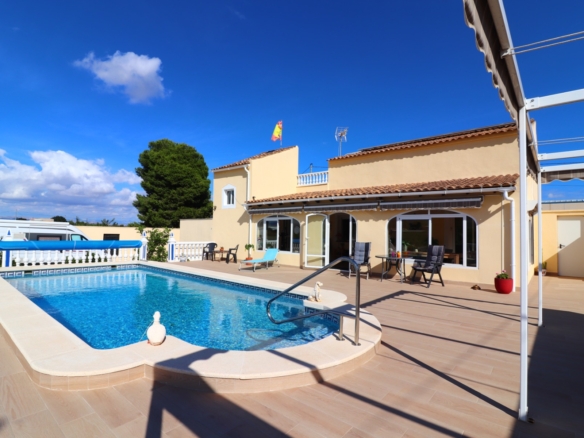 3 Bedroom Property in Rafal