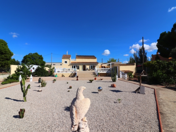 3 Bedroom Property in Rafal