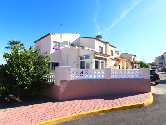 2 Bedroom Property in Algorfa